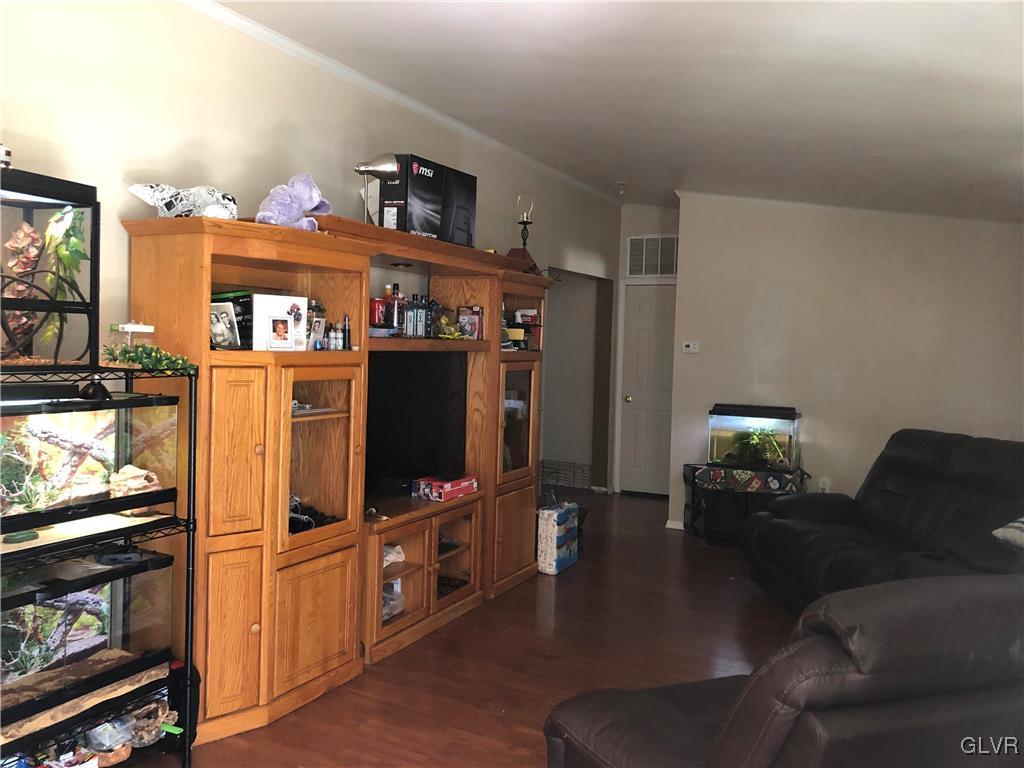 4621 Mill Road Emmaus, PA 18049 - Photo 18 of 32 Gallery Image 18