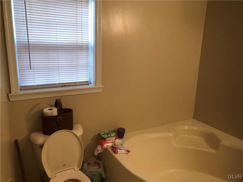 4621 Mill Road Emmaus, PA 18049 - Photo 23 of 32 Gallery Image 23