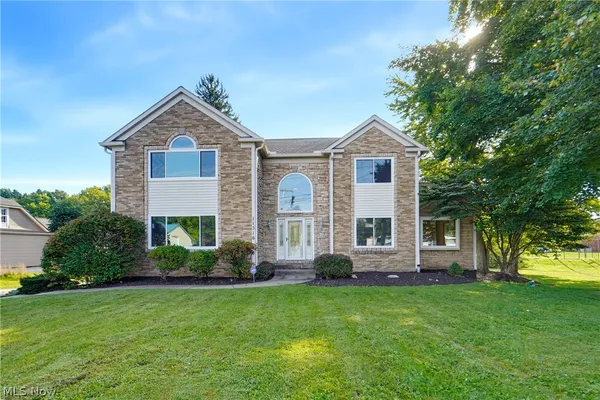 $419,900 | 11316 Cleveland Avenue Northwest, Uniontown, OH 44685