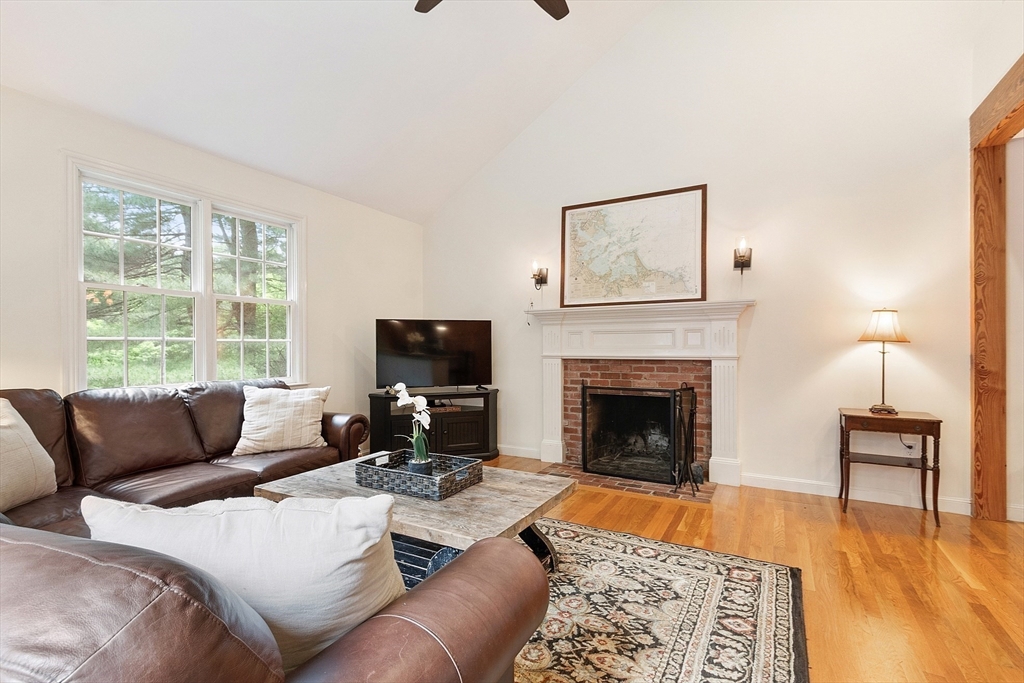 53 Richards Road Southborough, MA 01772 - Photo 14 of 42 Gallery Image 14