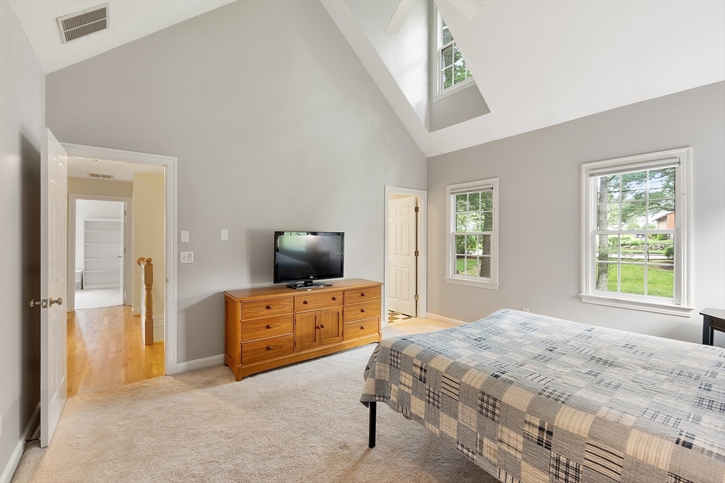 53 Richards Road Southborough, MA 01772 - Photo 27 of 42 Gallery Image 27