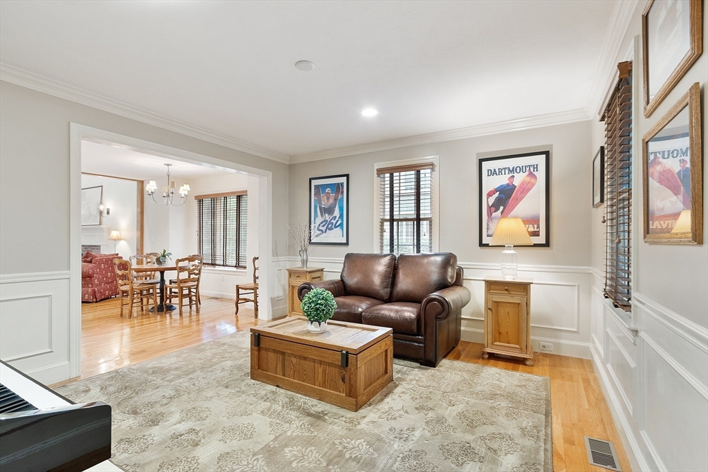53 Richards Road Southborough, MA 01772 - Photo 5 of 42 Gallery Image 5