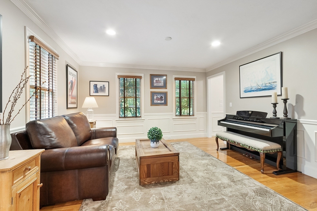 53 Richards Road Southborough, MA 01772 - Photo 6 of 42 Gallery Image 6