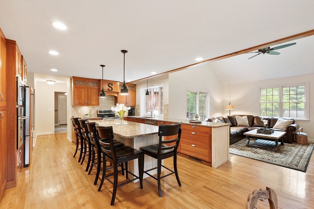 53 Richards Road Southborough, MA 01772 - Photo 8 of 42 Gallery Image 8