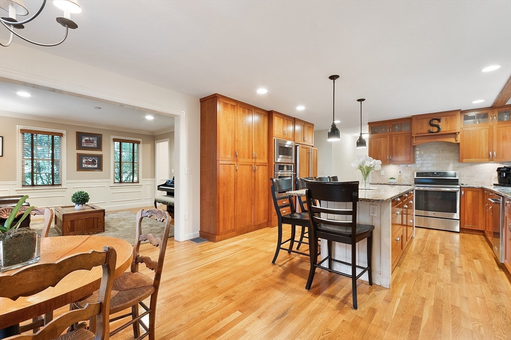 53 Richards Road Southborough, MA 01772 - Photo 9 of 42 Gallery Image 9