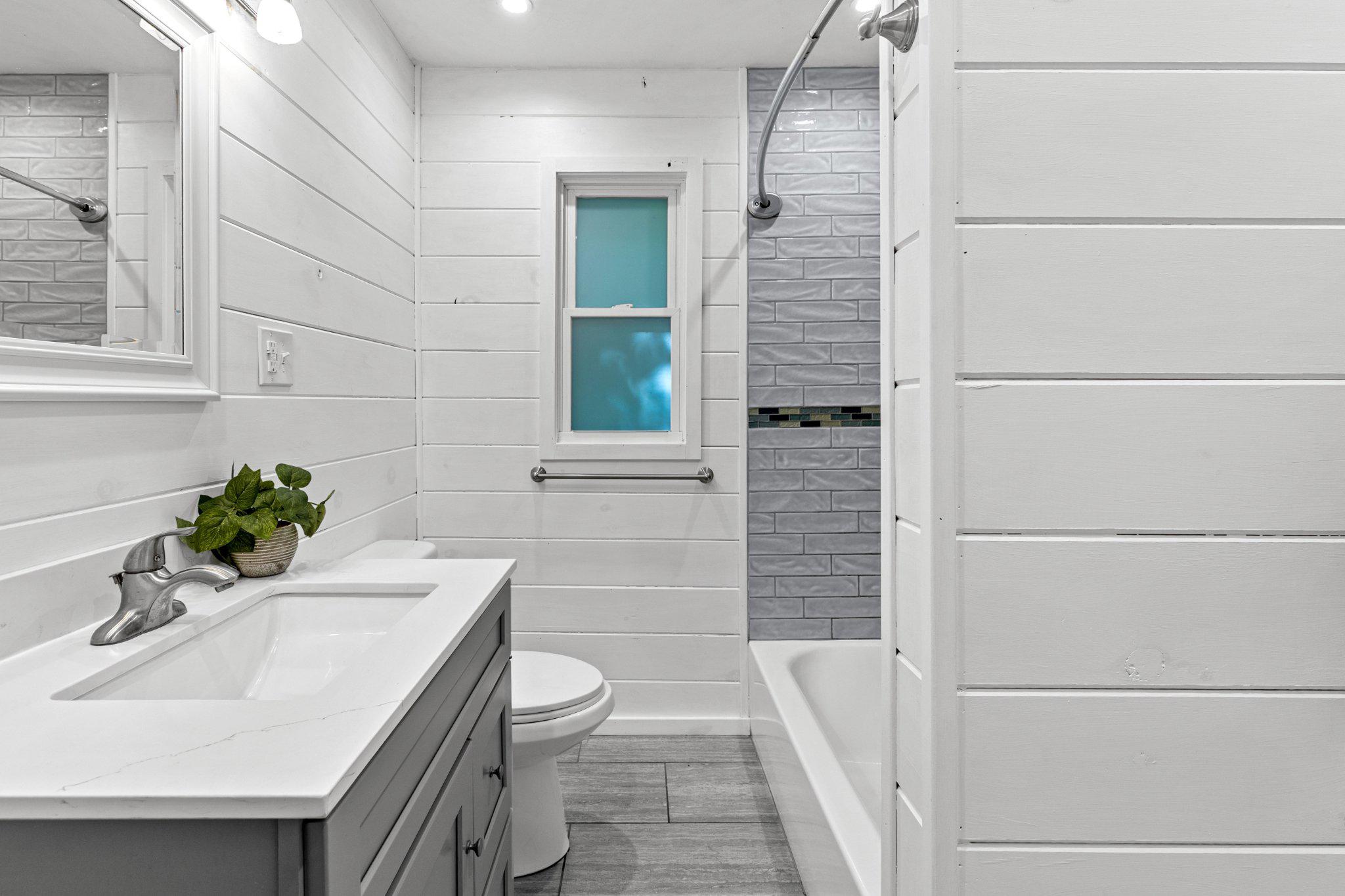 2835 Pinch Road Manheim, PA 17545 - Photo 17 of 33 Updated Bathroom with Tub-shower