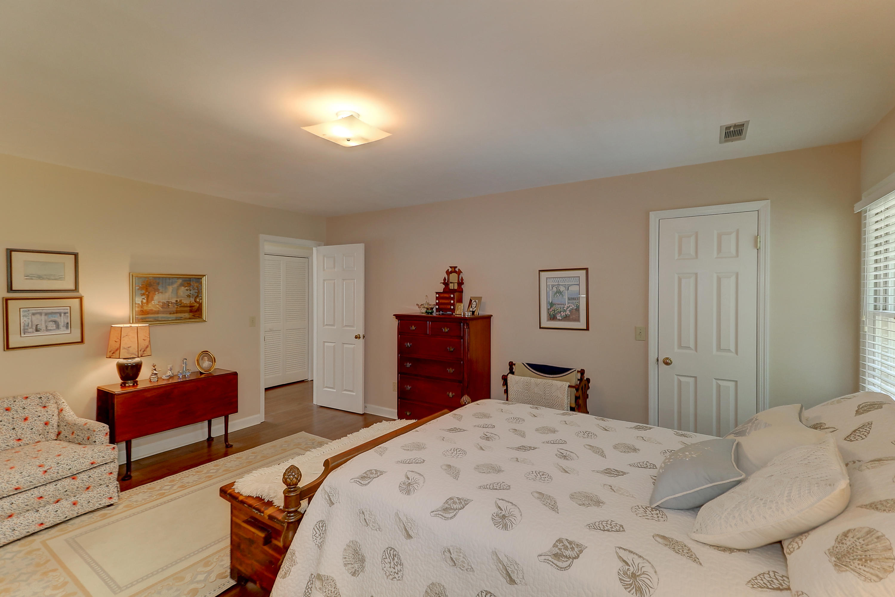 6 Yeamans Road Charleston, SC 29407 - Photo 14 of 24 Guest Bedroom Suite