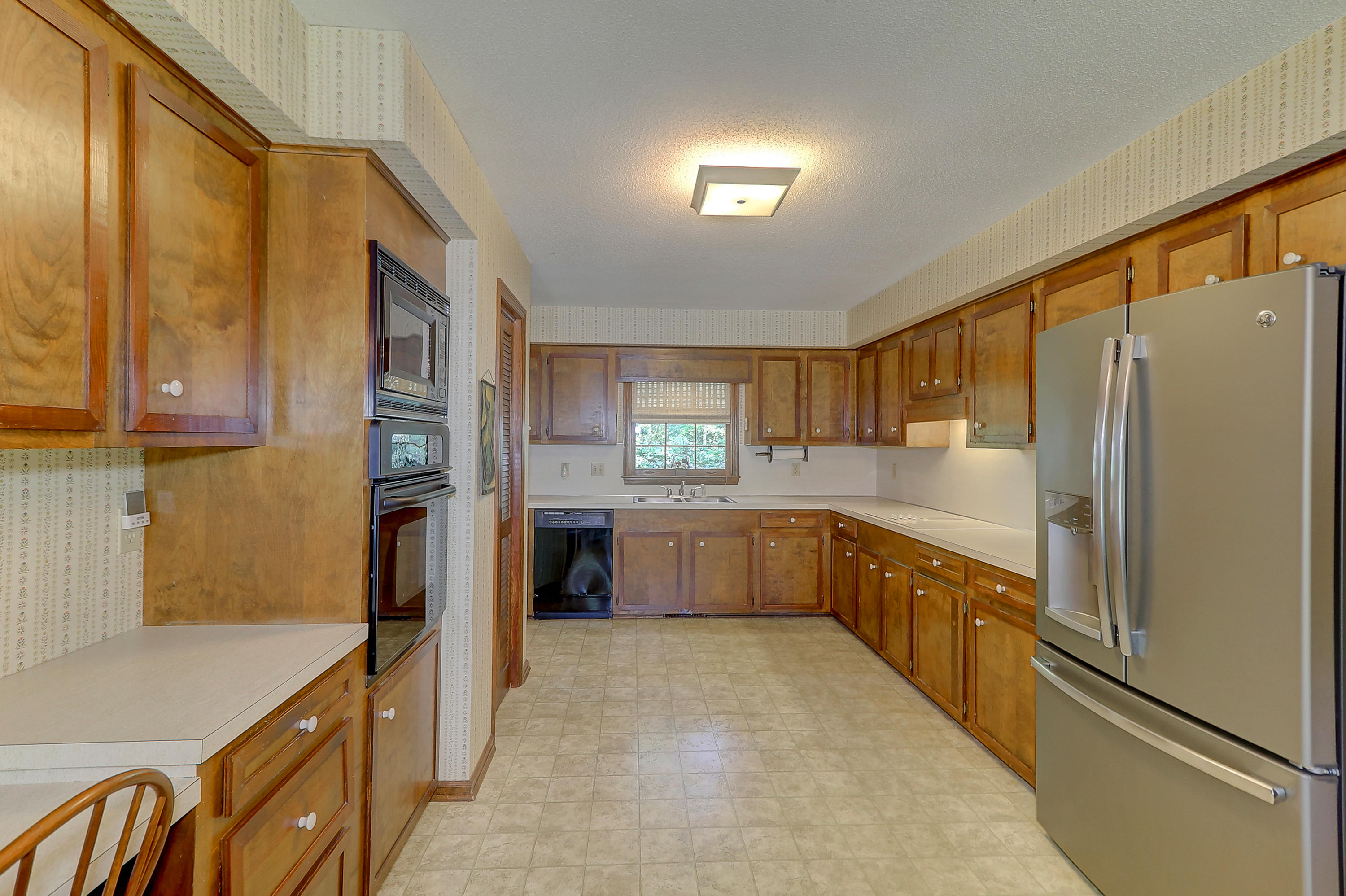 6 Yeamans Road Charleston, SC 29407 - Photo 10 of 24 Kitchen