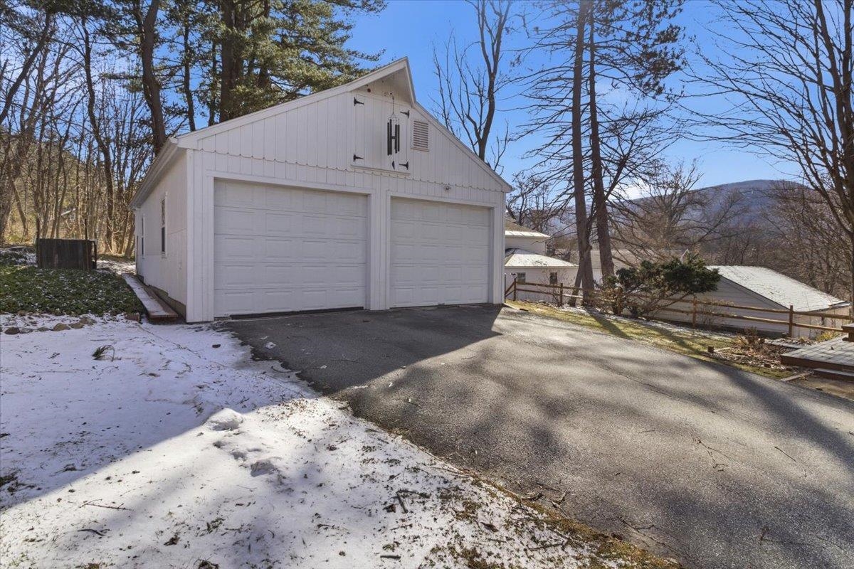 303 Prospect Street Bennington, VT 05201 - Photo 26 of 35