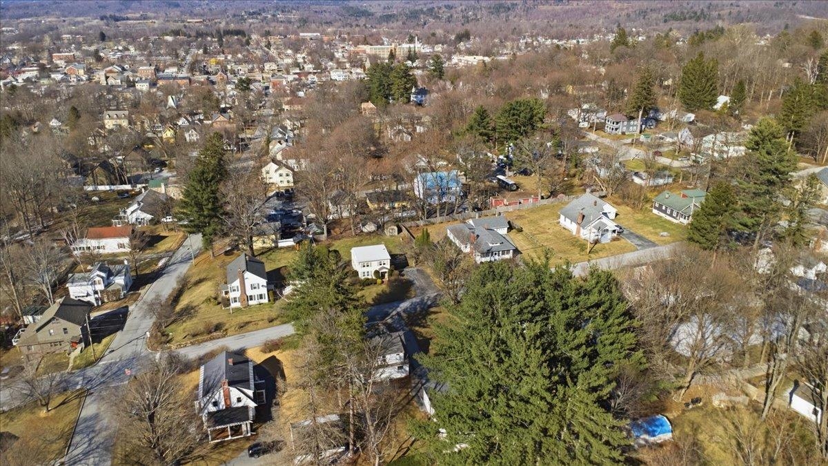 303 Prospect Street Bennington, VT 05201 - Photo 33 of 35