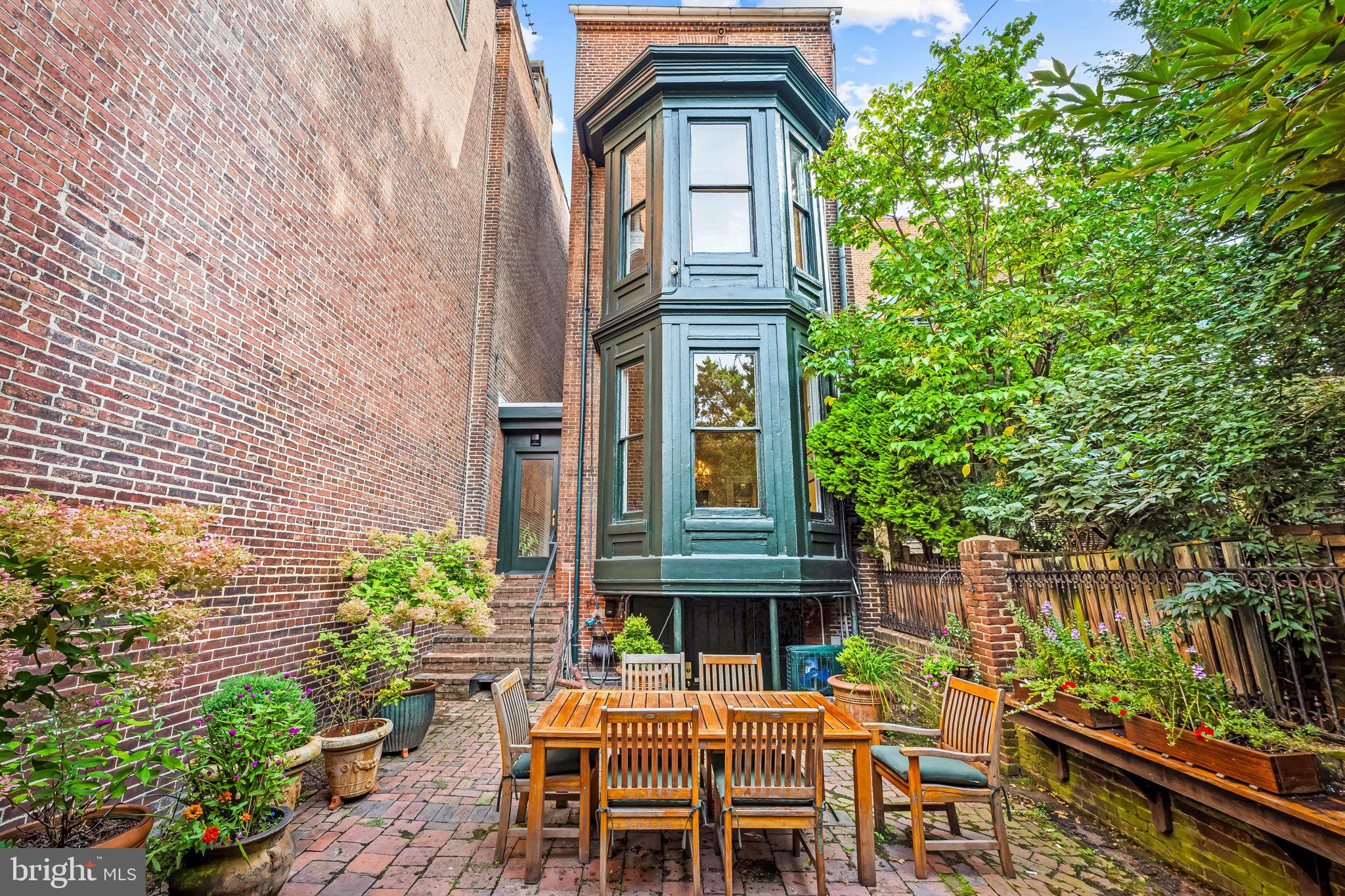 1310 Bolton Street Baltimore, MD 21217 - Photo 3 of 69