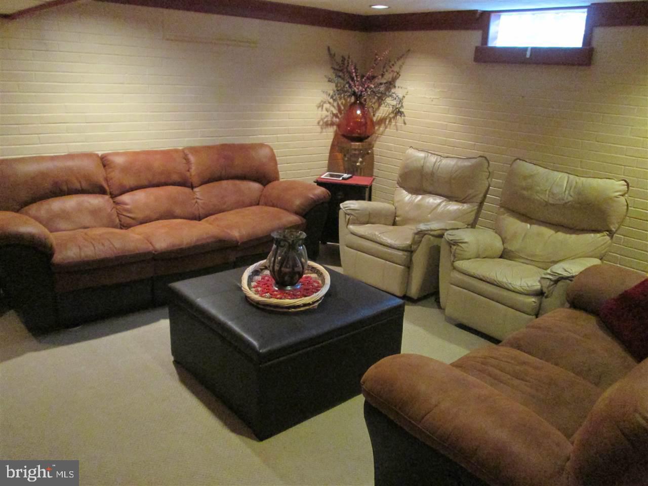 200 Lyndhurst Road York, PA 17402 - Photo 34 of 36 Gallery Image 34