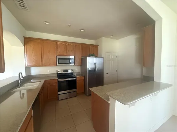 $2,300 | 2970 Ashland Lane South, Kissimmee, FL 34741