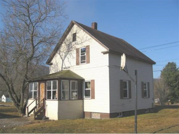 22 School Street Canaan, VT 05903 - Photo 1 of 1