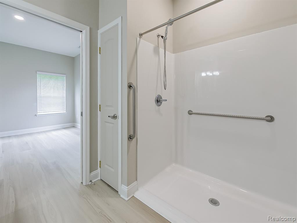 31480 Warren Road, Unit 302 Westland, MI 48185 - Photo 11 of 33