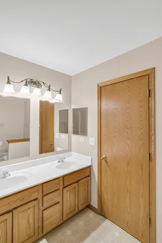 $2,500 | 10549 Wakefield Lane, Unit 10549, Huntley, IL 60142