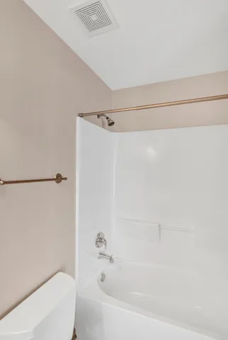 $2,500 | 10549 Wakefield Lane, Unit 10549, Huntley, IL 60142