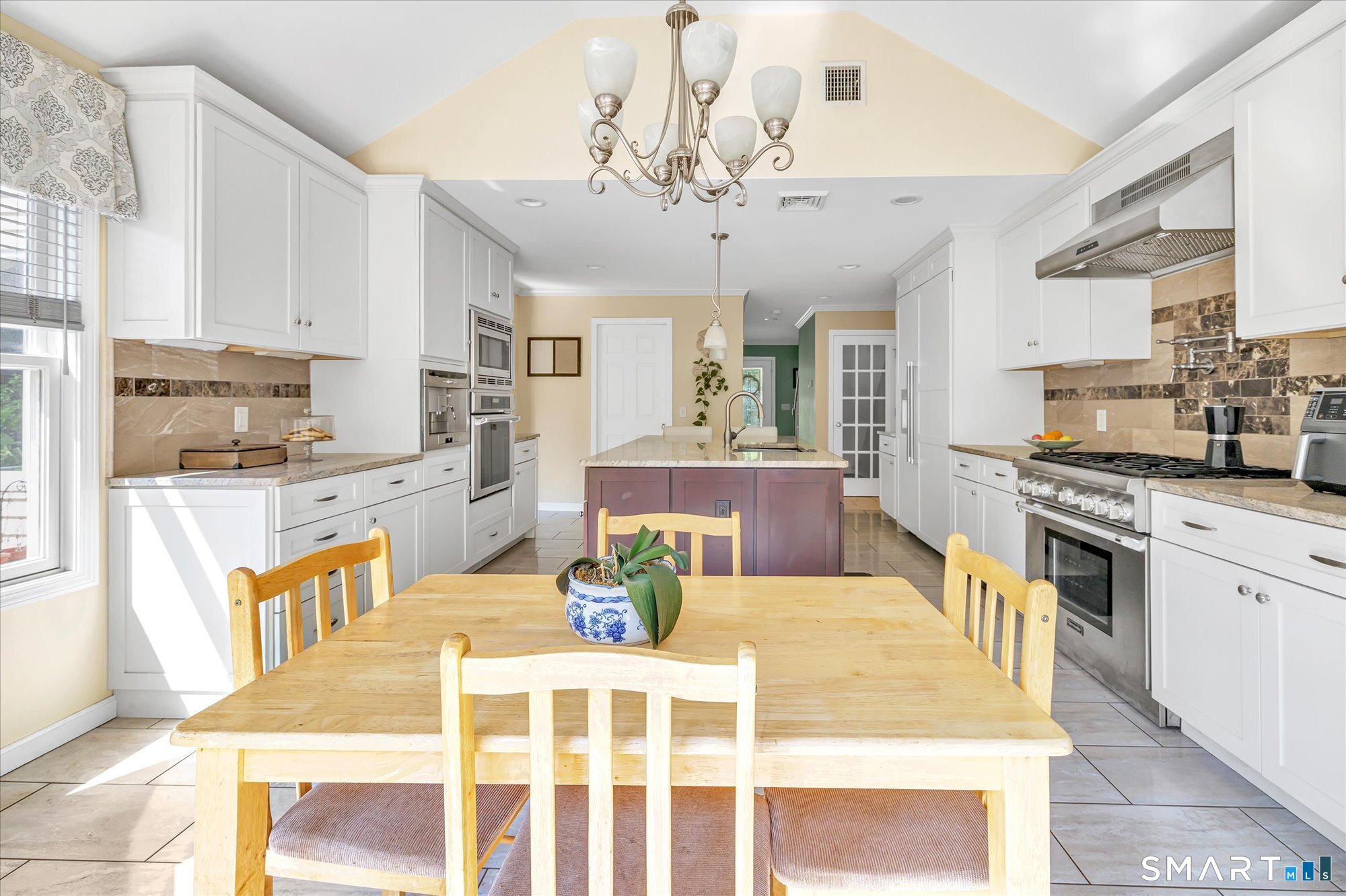 220 Beardsley Road Shelton, CT 06484 - Photo 11 of 38