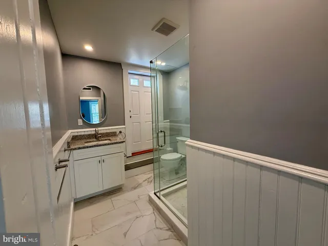 $1,698 | 25 West State Street, Doylestown, PA 18901