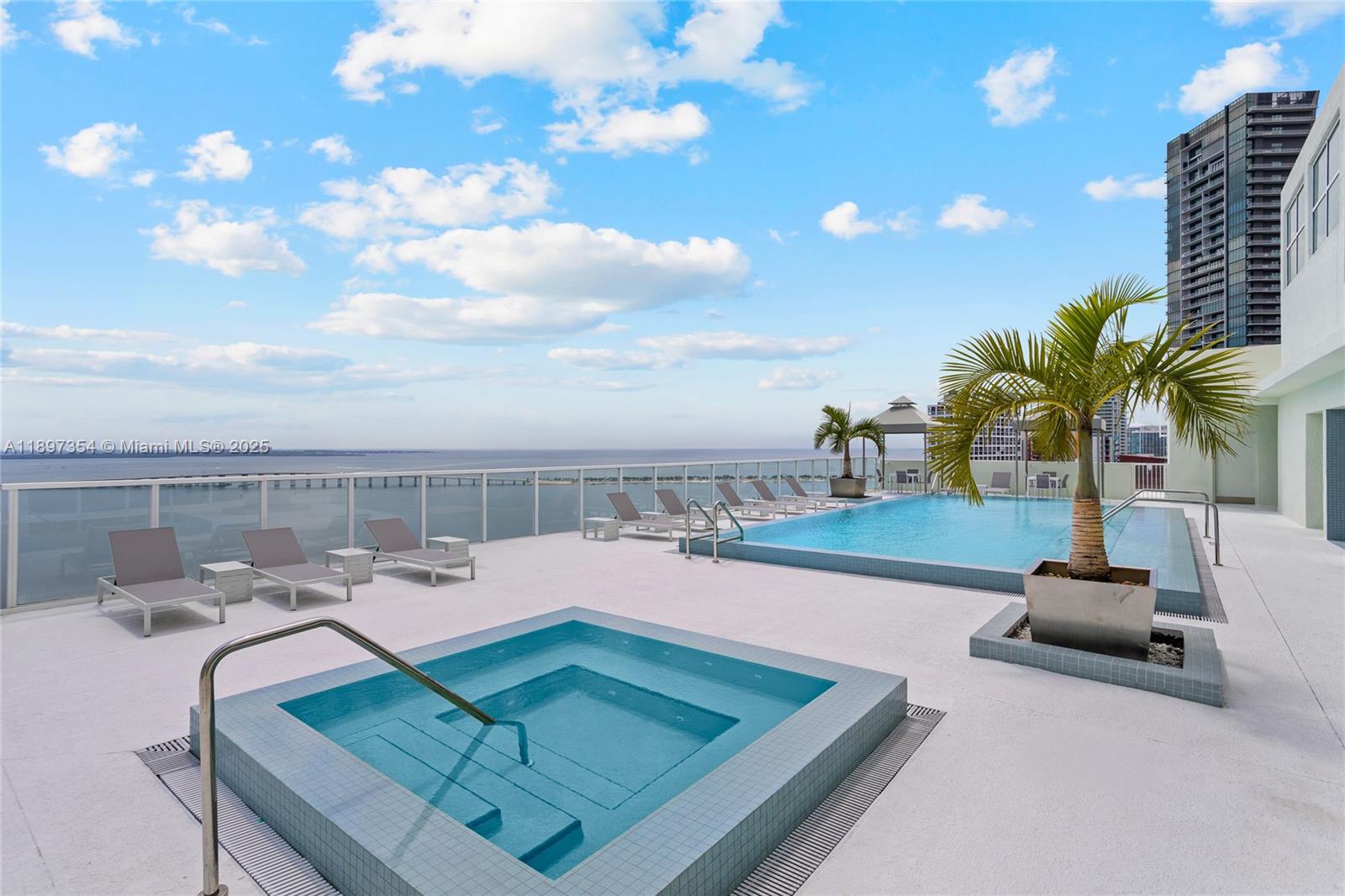 218 Southeast 14th Street, Unit 2105 Miami, FL 33131 - Photo 27 of 36 a living room with furniture