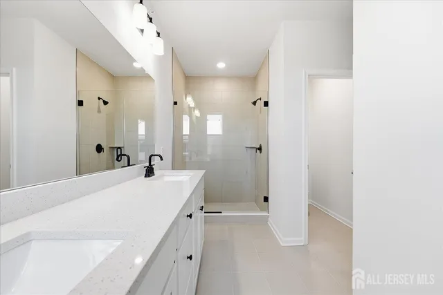 $3,680 | 216 Jessie Place, New Brunswick, NJ 08901