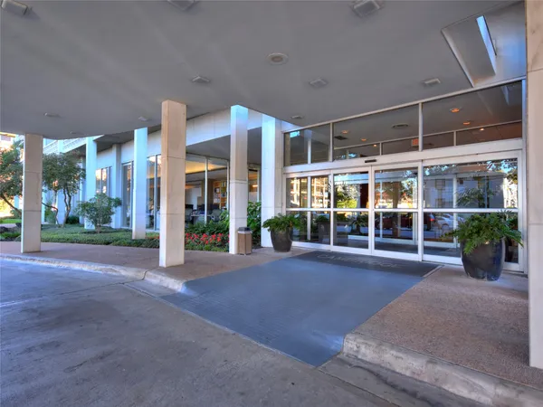 $599,000 | 1801 Lavaca Street, Unit 6E, Austin, TX 78701