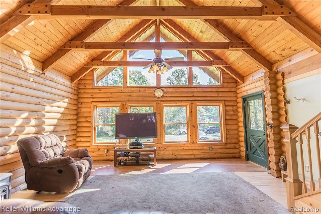 46264 Willow Road Belleville, MI 48111 - Photo 2 of 35 Beautiful great room with an abundance of natural light