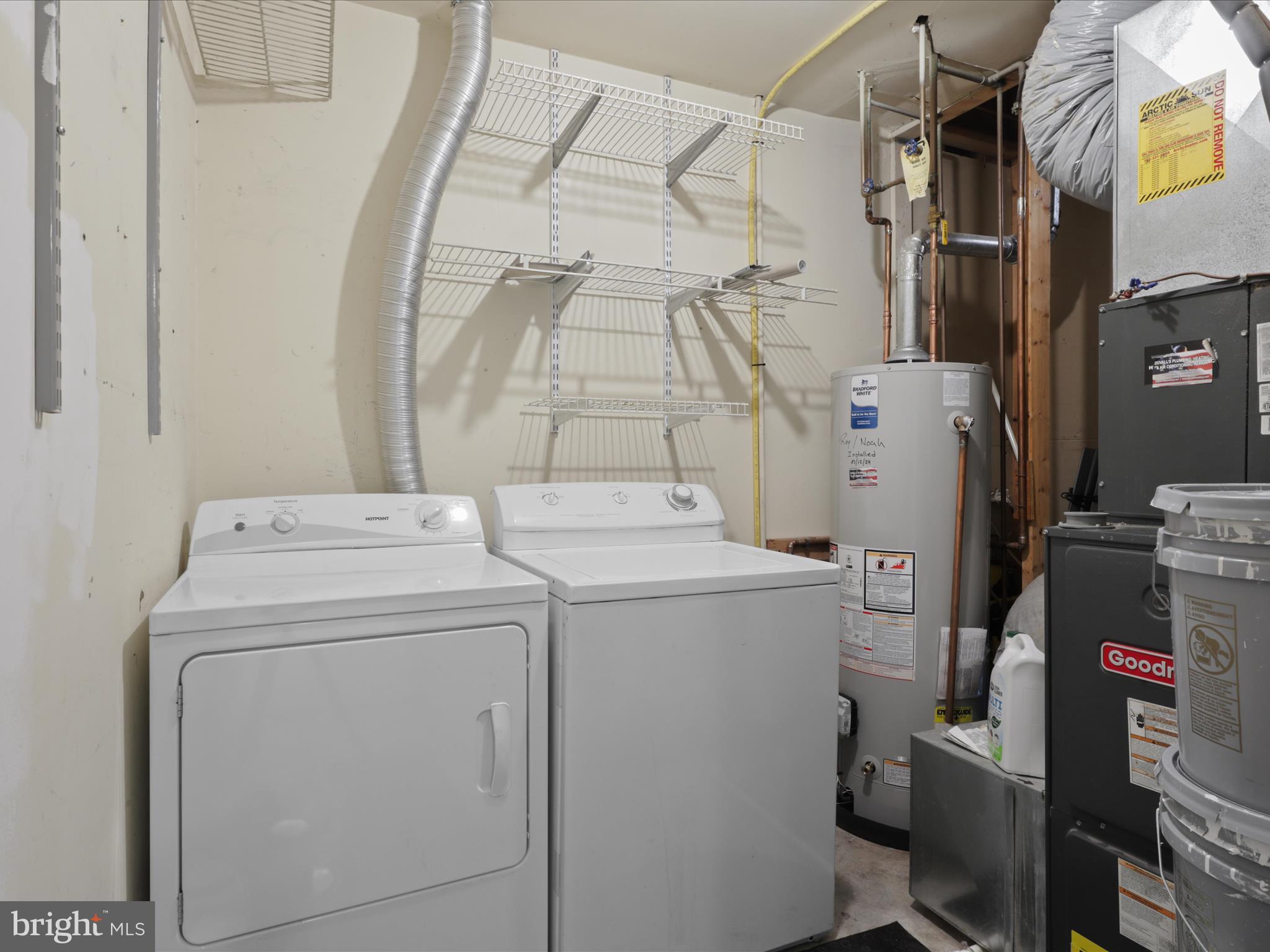 7359 St Thomas Loop Manassas, VA 20109 - Photo 37 of 46 Full size laundry room