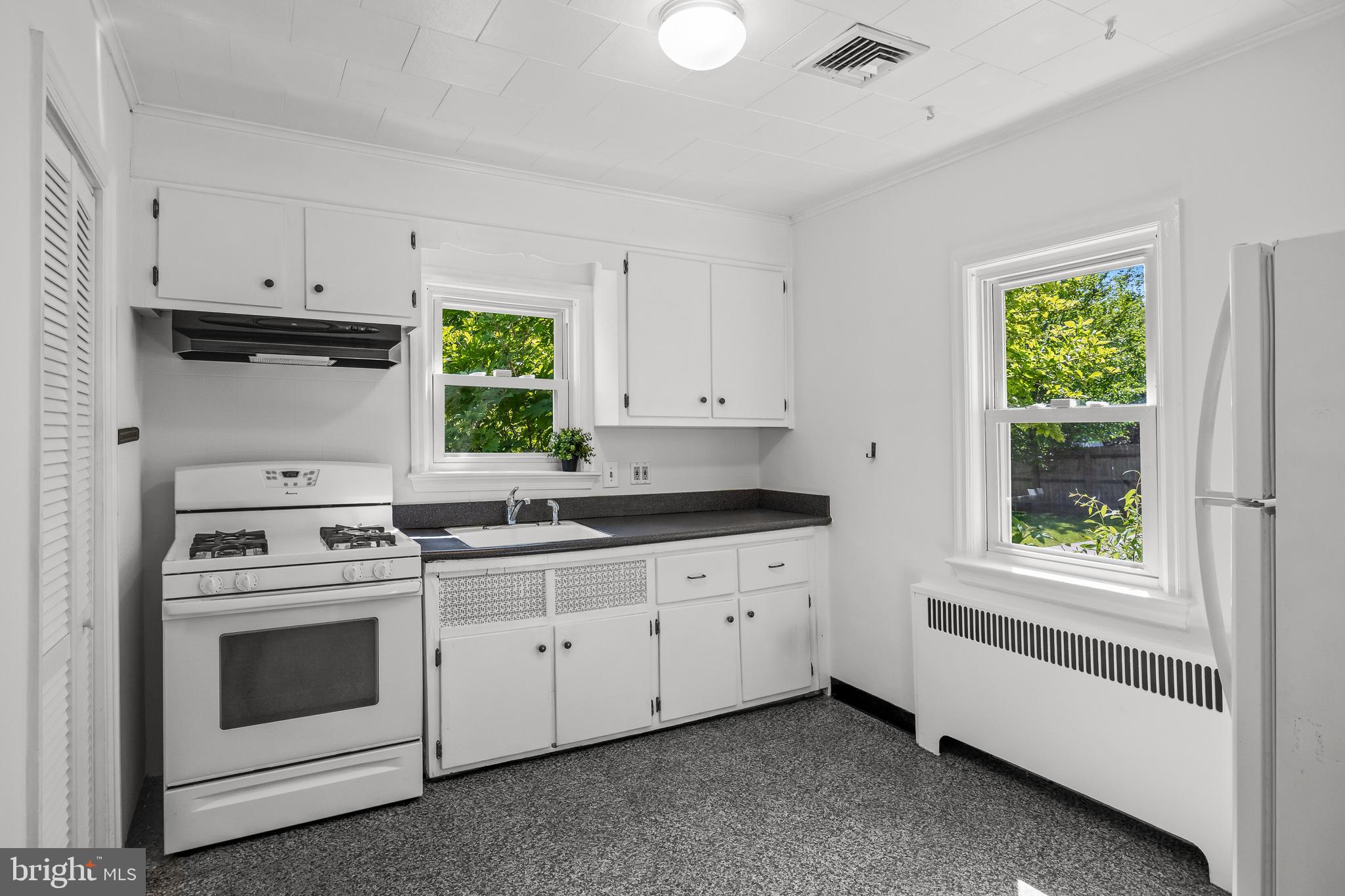 1616 Maple Avenue Haddon Heights, NJ 08035 - Photo 8 of 21
