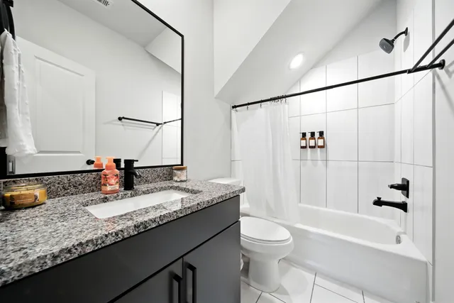 $2,500 | 1644 West Tidwell Road, Houston, TX 77091