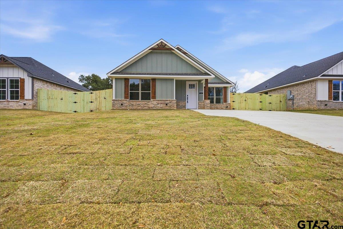 528 West 32nd Street Tyler, TX 75702 - Photo 3 of 29