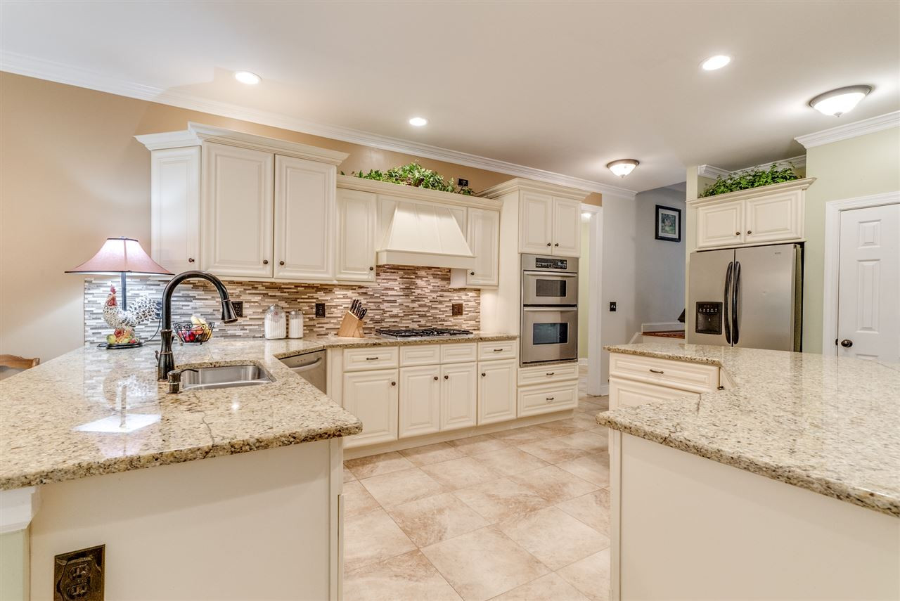 1701 Crown Glenn Place Raleigh, NC 27613 - Photo 14 of 25 Photo 14