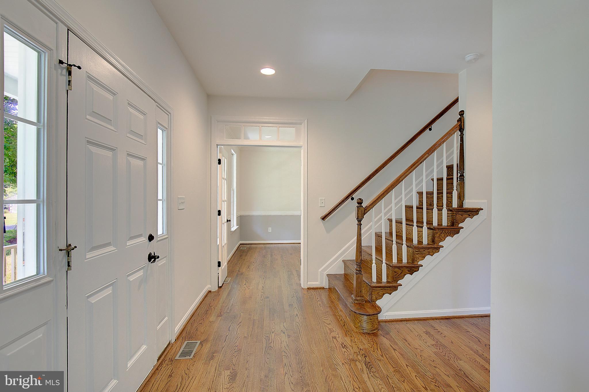 1825 Johnson Road Annapolis, MD 21409 - Photo 4 of 41 Entry