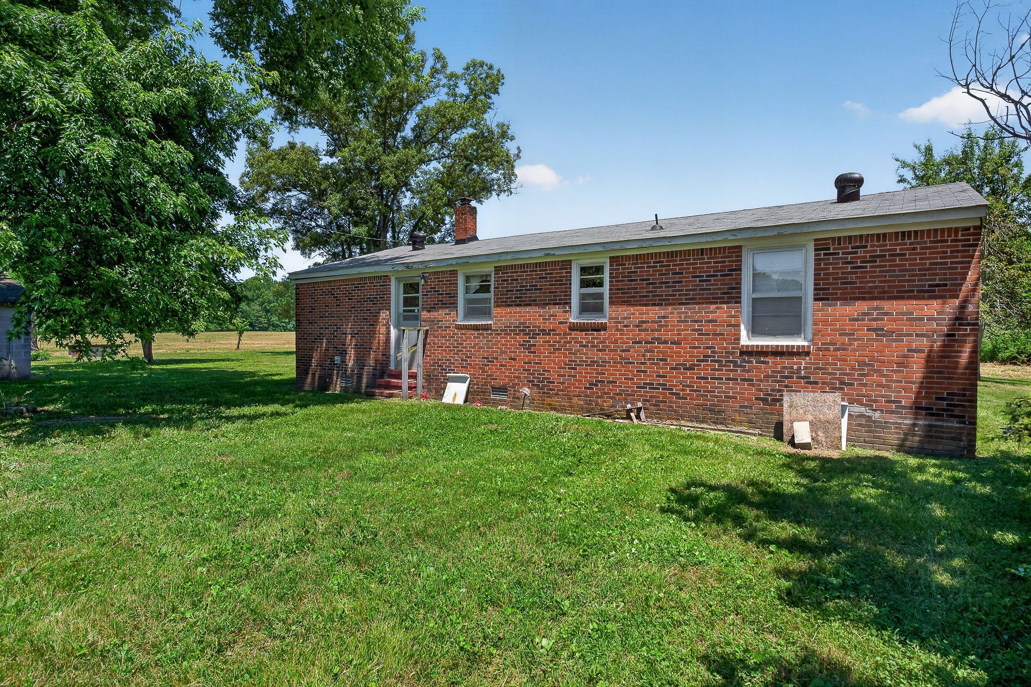 389 Lowery Road Smithville, TN 37166 - Photo 13 of 26