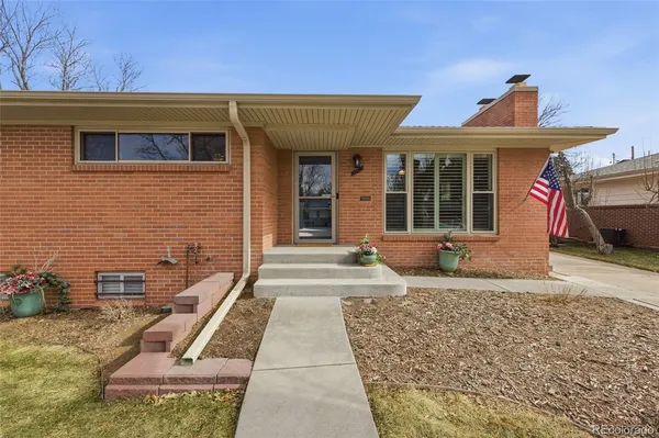 $3,500 | 2622 South Dennison Court, Denver, CO 80222