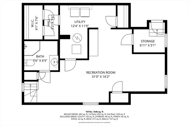 a black and white photo of a living room