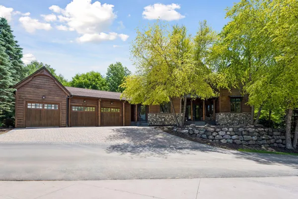 $1,799,000 | 2439 Emerald Trail, Minnetonka, MN 55305