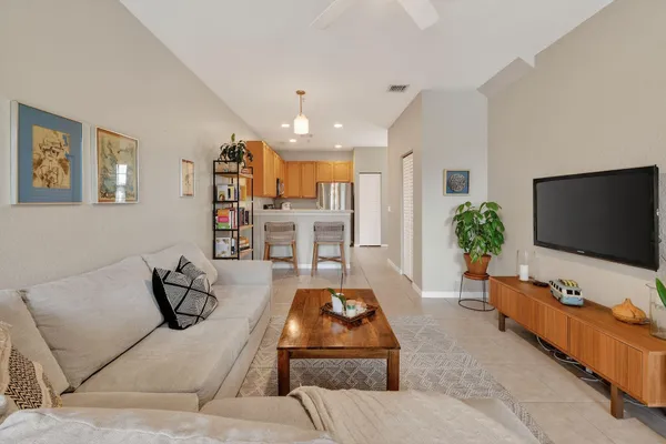 $424,900 | 355 East Thatch Palm Circle, Unit 103, Jupiter, FL 33458