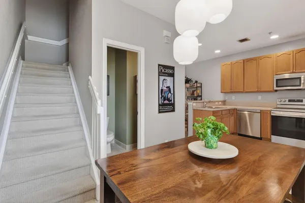 $424,900 | 355 East Thatch Palm Circle, Unit 103, Jupiter, FL 33458