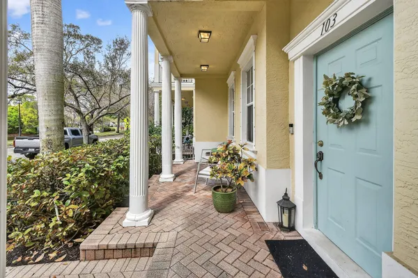 $424,900 | 355 East Thatch Palm Circle, Unit 103, Jupiter, FL 33458