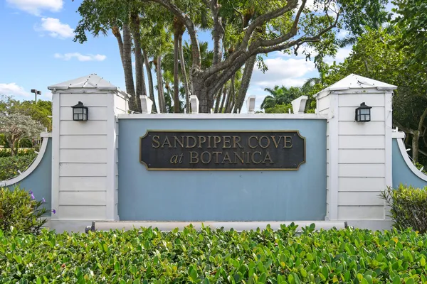 $424,900 | 355 East Thatch Palm Circle, Unit 103, Jupiter, FL 33458