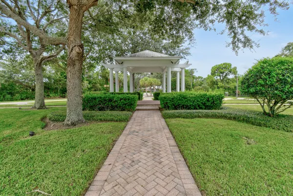 $424,900 | 355 East Thatch Palm Circle, Unit 103, Jupiter, FL 33458