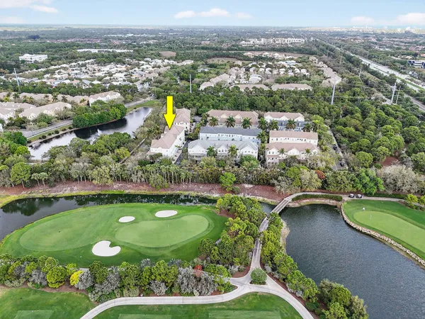 $424,900 | 355 East Thatch Palm Circle, Unit 103, Jupiter, FL 33458