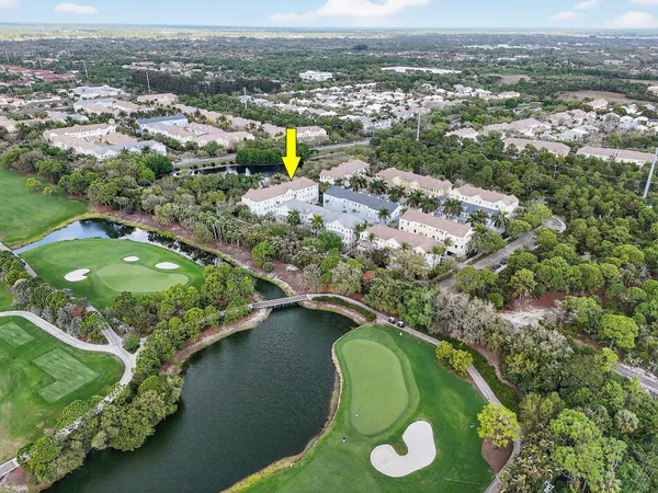$424,900 | 355 East Thatch Palm Circle, Unit 103, Jupiter, FL 33458