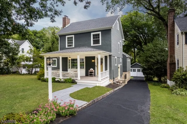 $1,125,000 | 195 Hillside Avenue, Chatham, NJ 07928