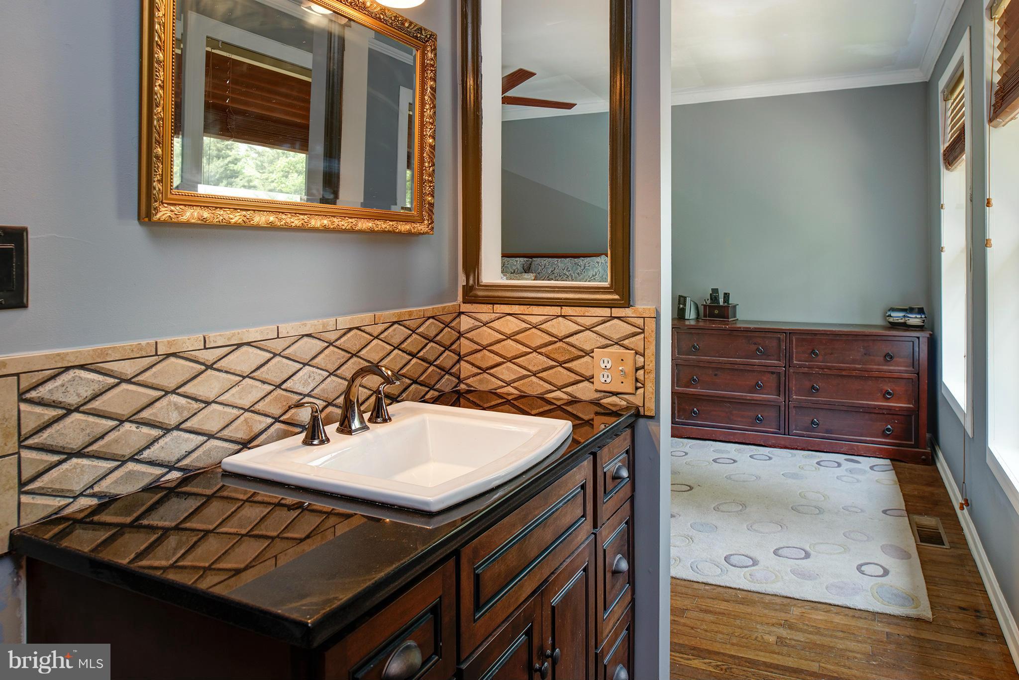 2127 Golf Course Drive Reston, VA 20191 - Photo 17 of 26 Bath (Master)