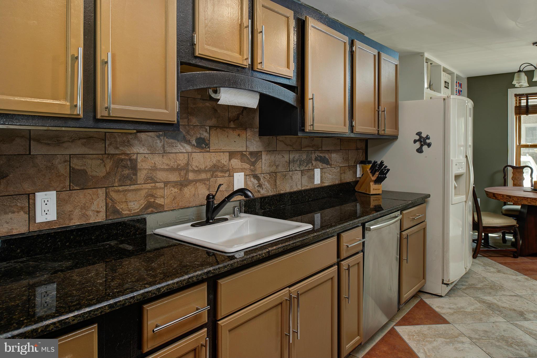 2127 Golf Course Drive Reston, VA 20191 - Photo 7 of 26 Kitchen