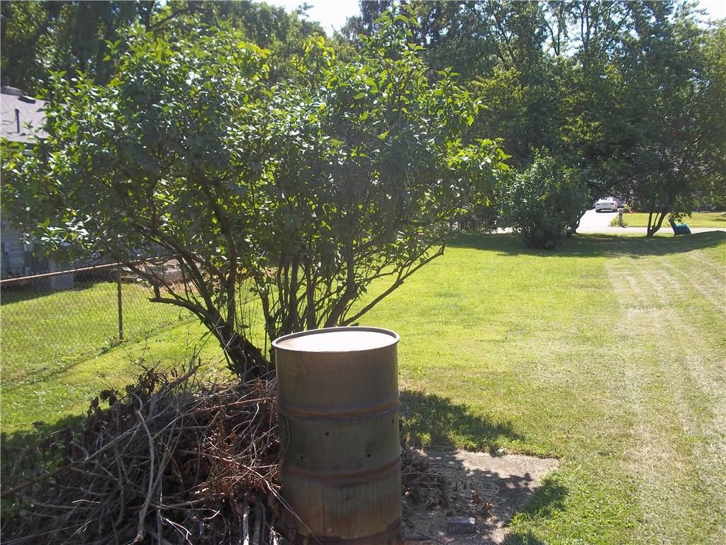 1910 Woodcrest Road Indianapolis, IN 46227 - Photo 8 of 39 Gallery Image 8