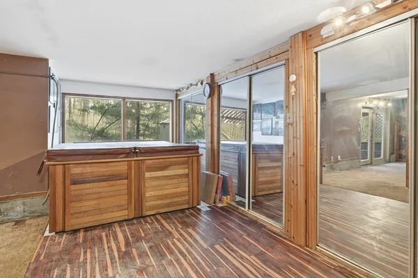 a view of an entryway