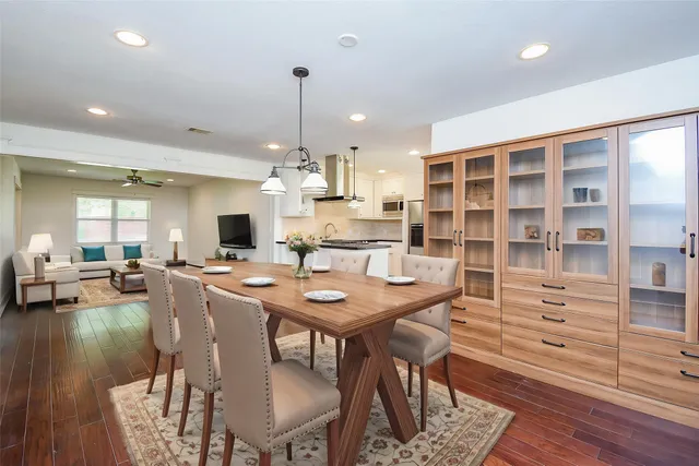 $564,900 | 1406 Foxwood Road, Houston, TX 77008